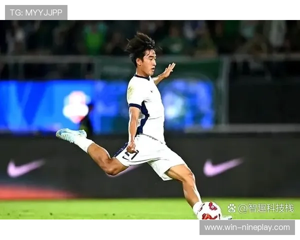 中超联赛哪些球星技术出色且易于踢足球成为球迷热议话题